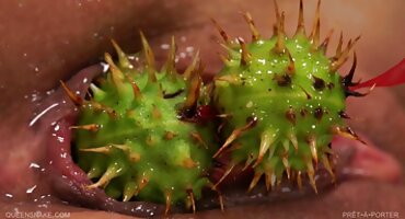 yuuki yuduru sex Đen vòi nước gái xinh nứng lồn trong trắng đít Madd Madd