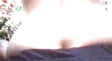 sex chị bạn gái Cặp sexphude đôi làm tình. Khuấy trong phòng khách.