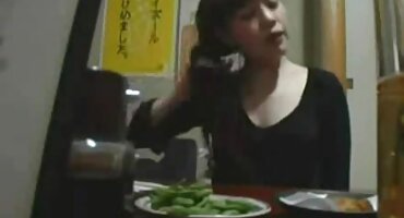 sex nhật bản xinh Katie xemphimsex Kush thắp sáng với chồng trong studio.